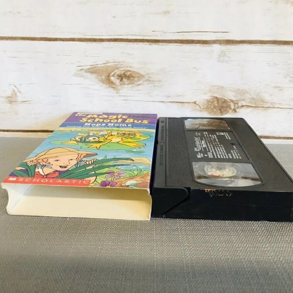 THE MAGIC SCHOOL BUS HOPS HOME VHS Home Video Cassette Tape - Picture 4 of 5